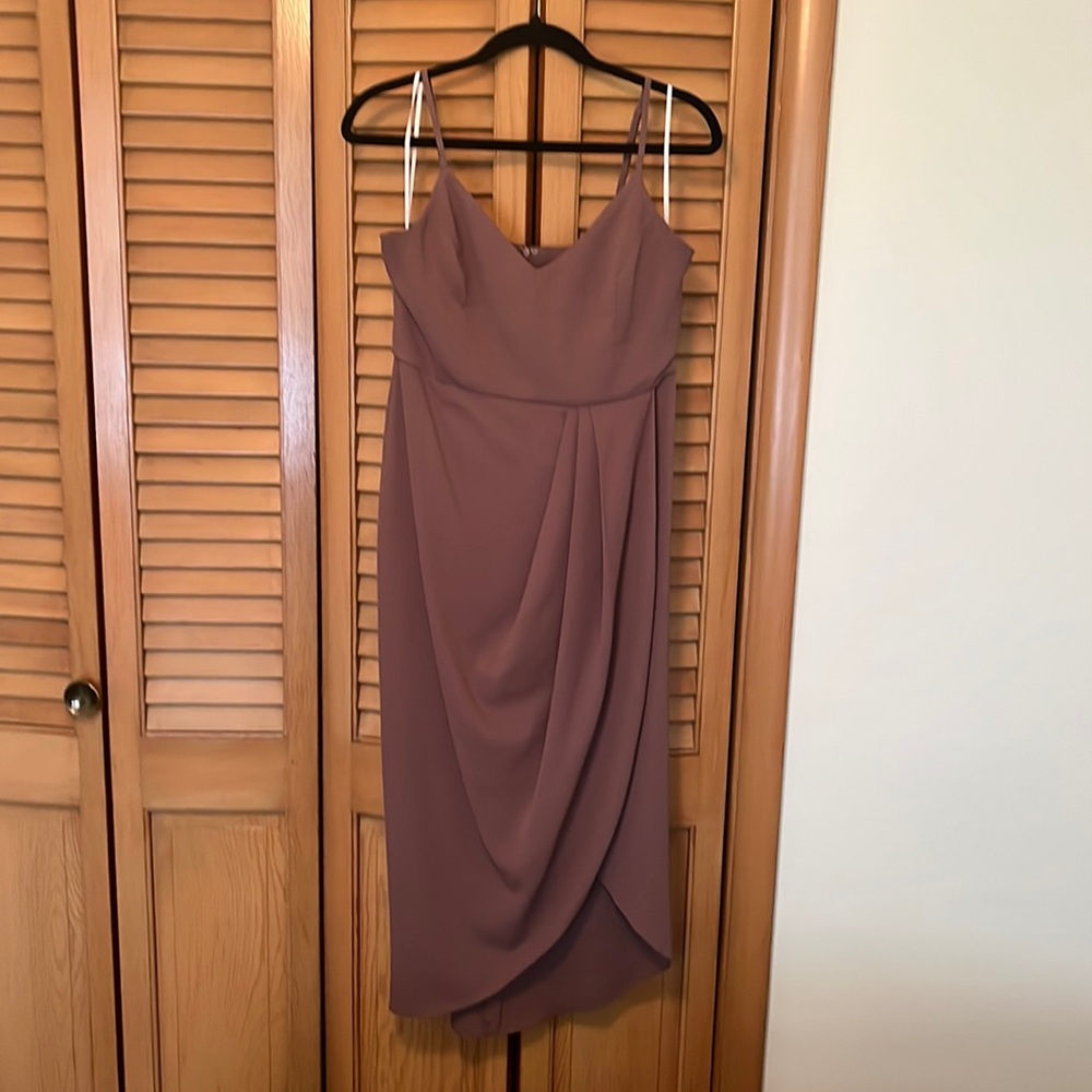 Lulu’s Mauve Midi Dress- Size Medium